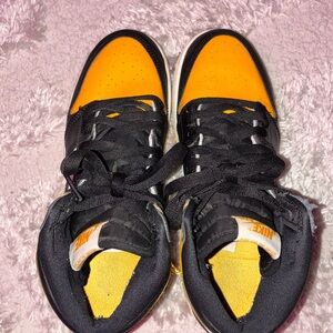 Nike Vibrant Black and Yellow Sneakers